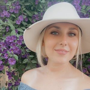 Meet your Posher, Kaylee